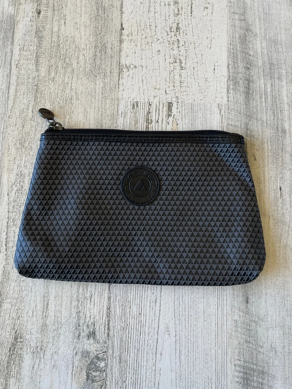 Vintage Liz Claiborne Black Textured Zip Clutch EUC